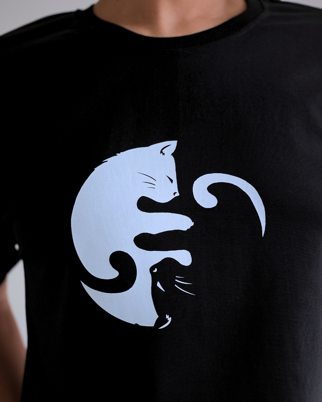 CAT YIN-YANG || Unisex Comfort Oversized Tee