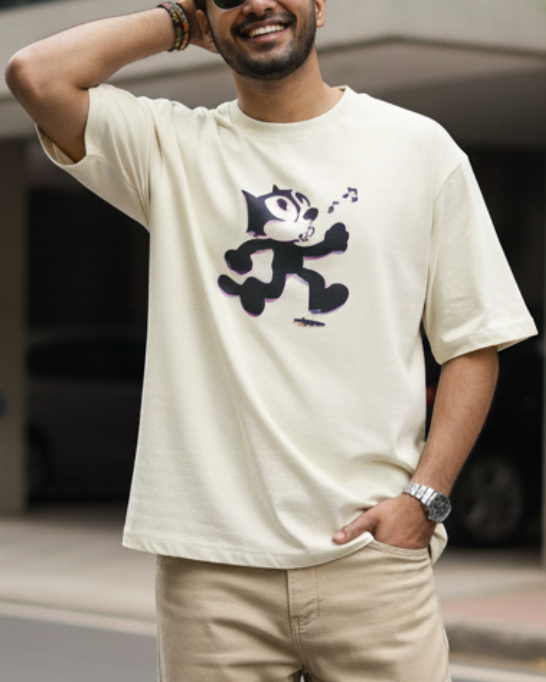 WHISTLING FELIX CAT | Comfort Oversized Off White Tee